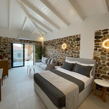 Trocadero Luxury Suites Ermioni Bagian luar foto
