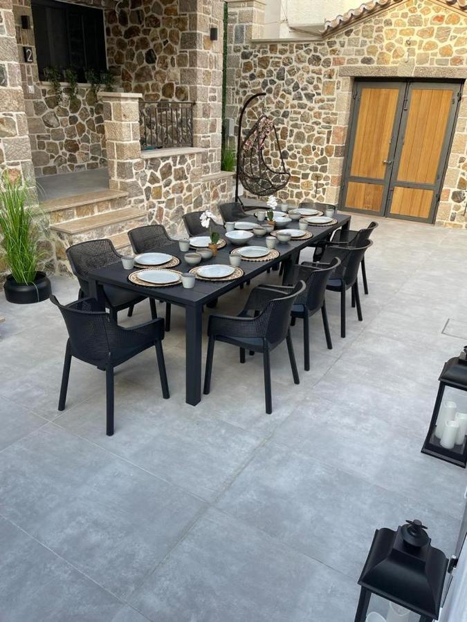 Trocadero Luxury Suites Ermioni Bagian luar foto