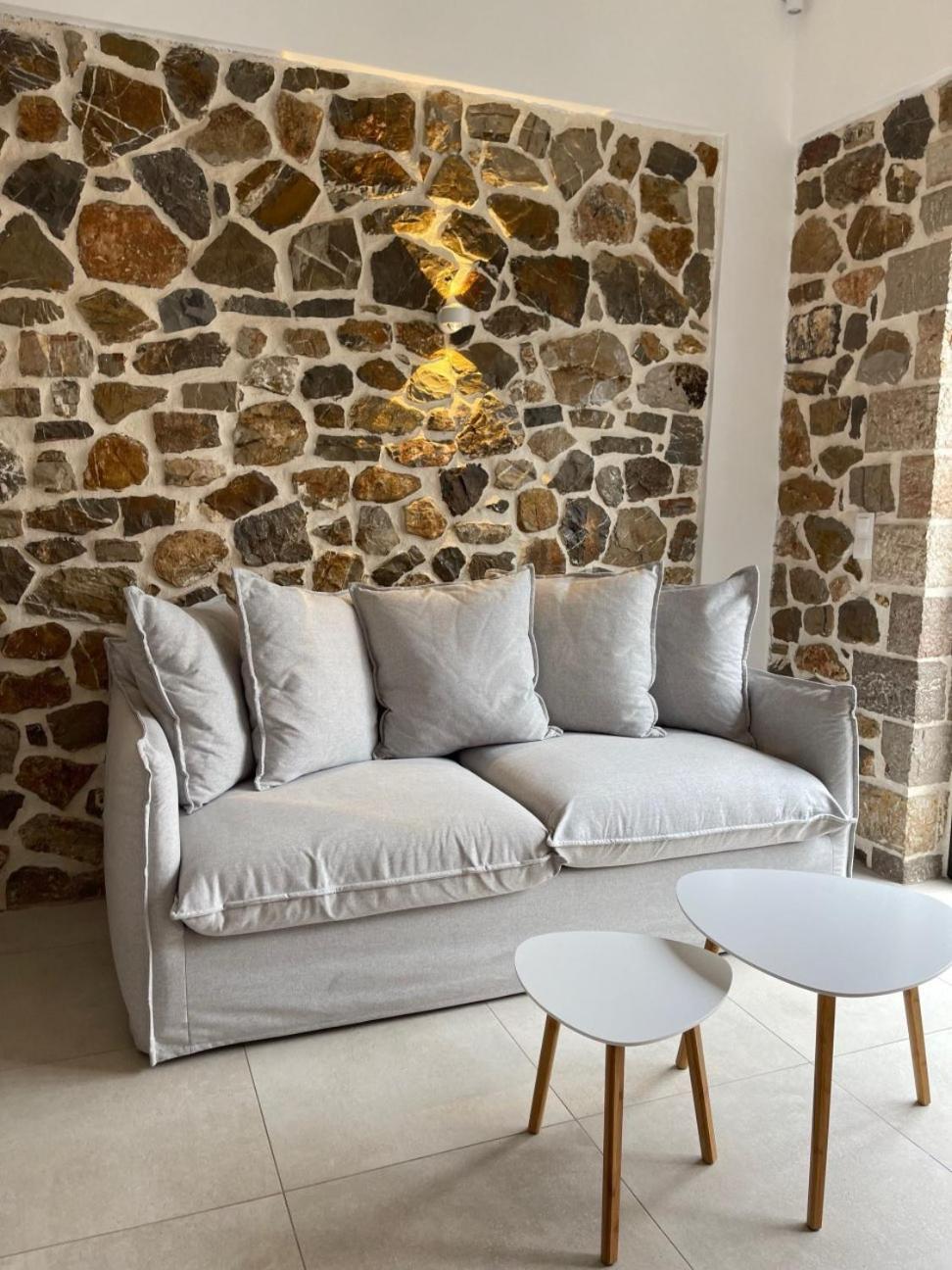 Trocadero Luxury Suites Ermioni Bagian luar foto